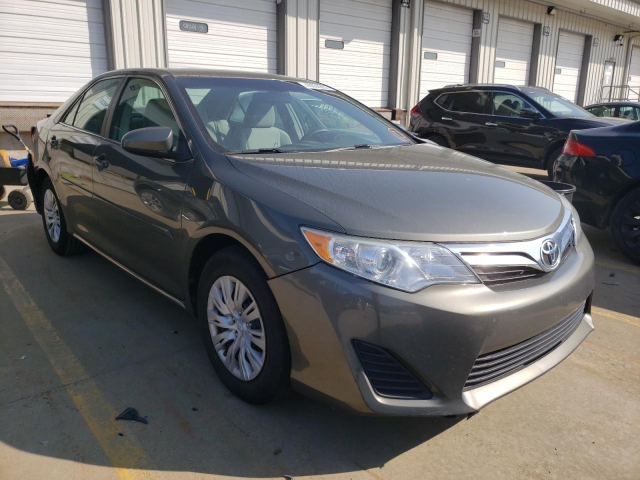 TOYOTA CAMRY L 2014 with VIN 4T1BF1FK4EU766203 - Photo from auction