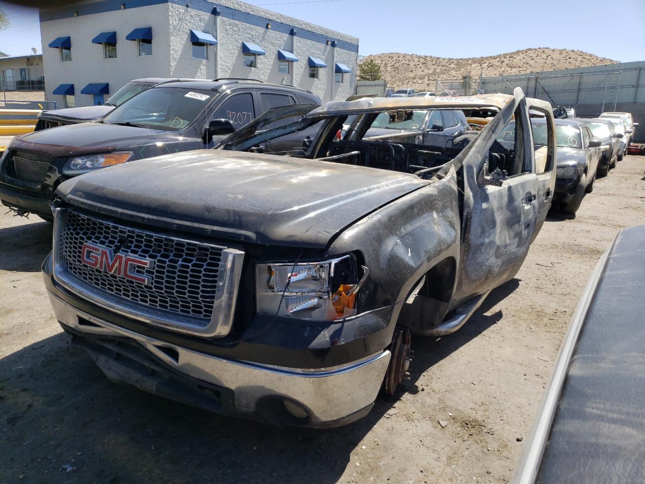 Photo 2 from auction – 2007 GMC NEW SIERRA with VIN 2GTFK13Y871603952