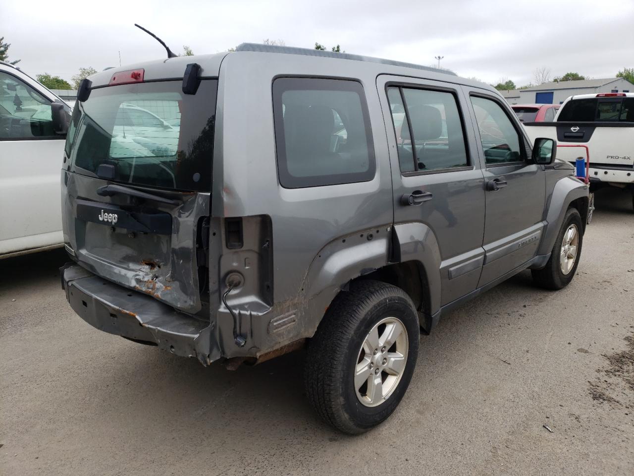 Photo 4 from auction – 2012 JEEP LIBERTY SP with VIN 1C4PJMAK8CW112145