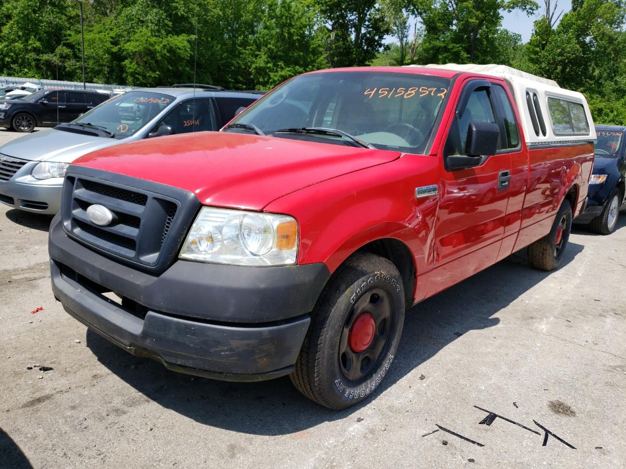 Foto 2 de la subasta – 2005 FORD F150 con VIN 1FTRF12285NB97455