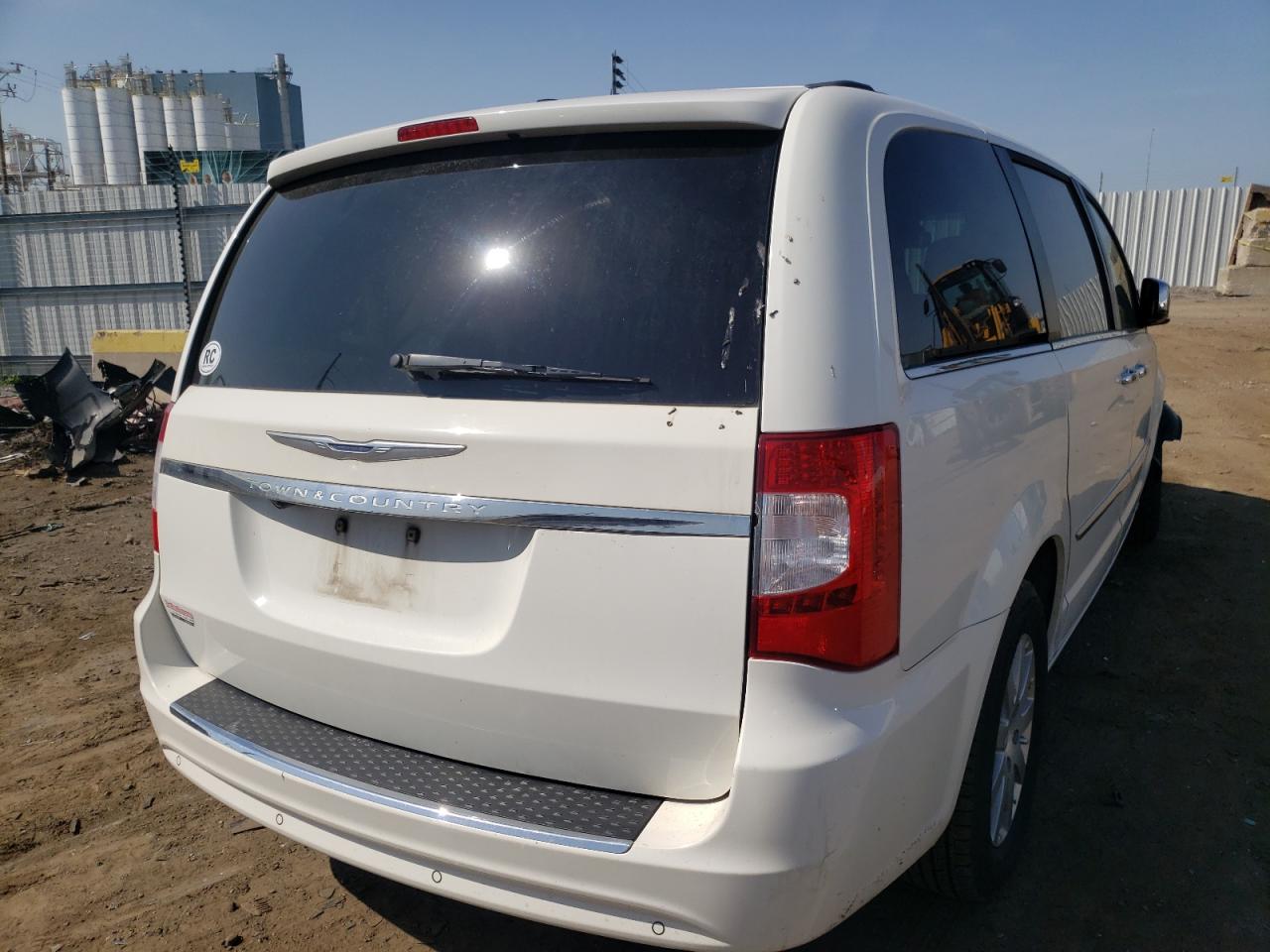 Photo 4 from auction – 2012 CHRYSLER TOWN & COU with VIN 2C4RC1CG4CR162740