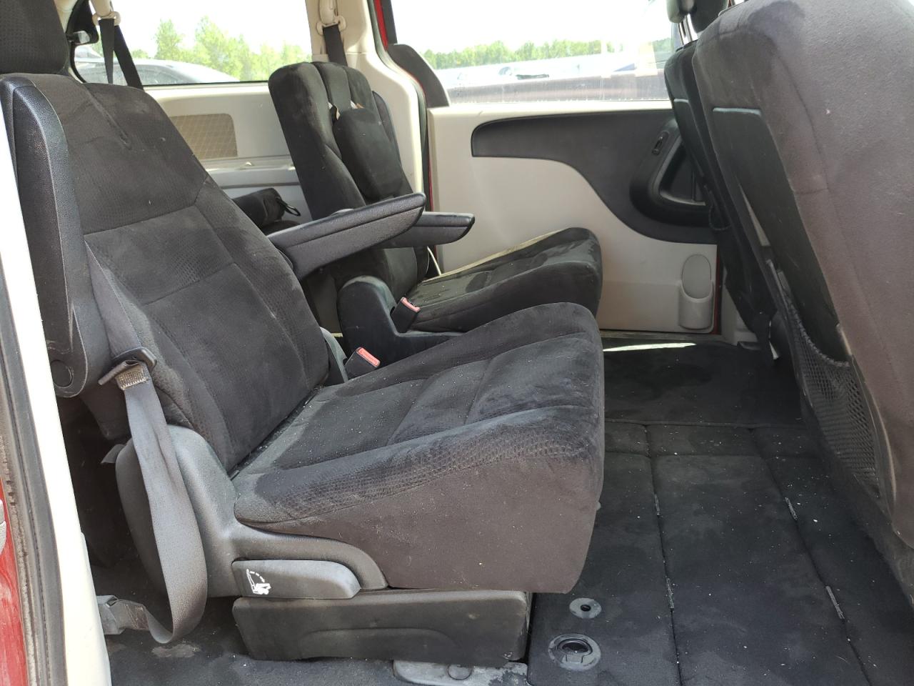 Photo 6 from auction – 2014 DODGE GRAND CARA with VIN 2C4RDGCG6ER352445