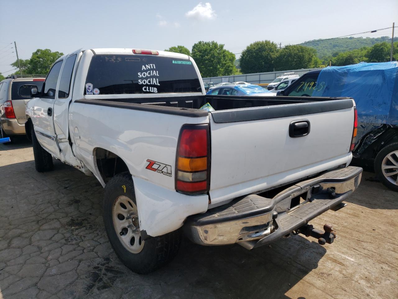 Photo 13 from auction – 2004 GMC NEW SIERRA with VIN 2GTEK19T341145434