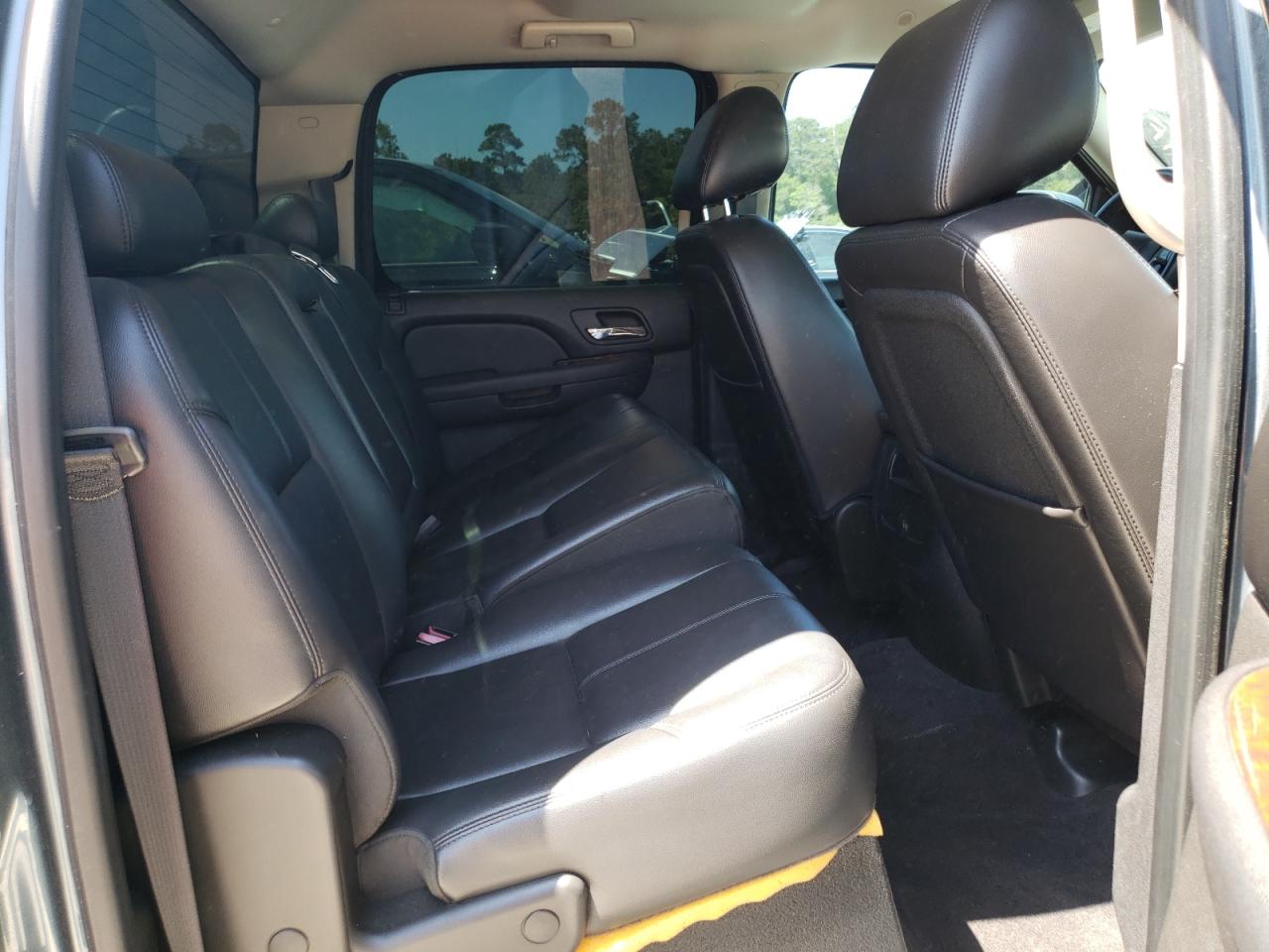 Photo 6 from auction – 2010 GMC SIERRA C15 with VIN 3GTRCWE00AG254394