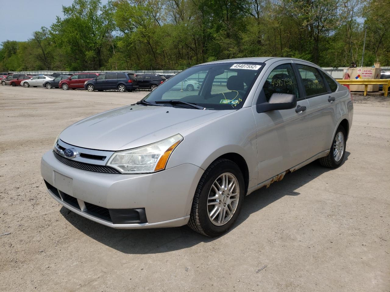 Photo 2 from auction – 2009 FORD FOCUS SE with VIN 1FAHP35N59W215829