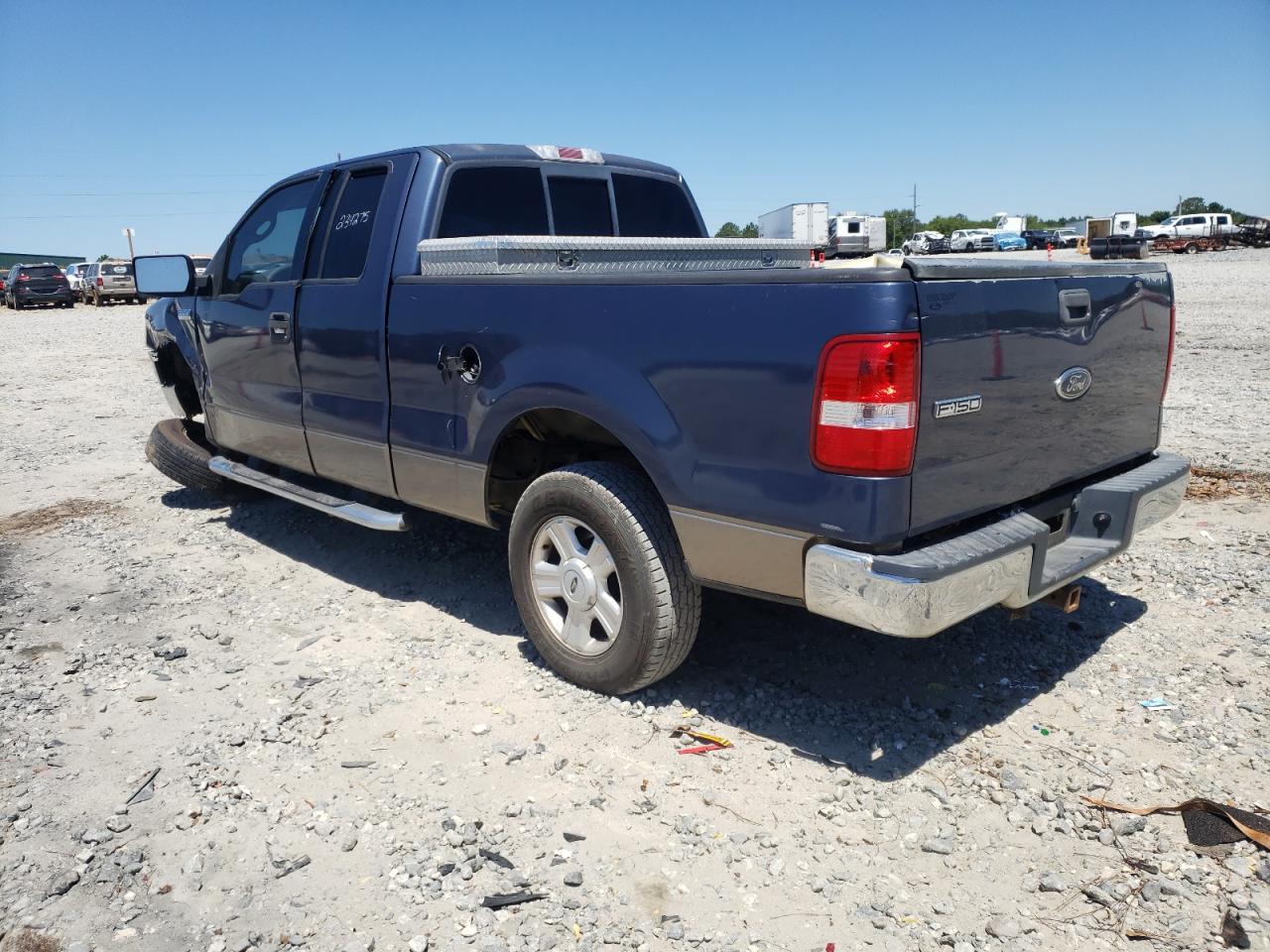 Photo 3 from auction – 2004 FORD F150 with VIN 1FTRX12W04NC32083