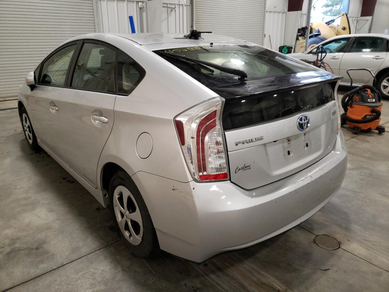 Photo 3 from auction – 2012 TOYOTA PRIUS with VIN JTDKN3DU8C0335987