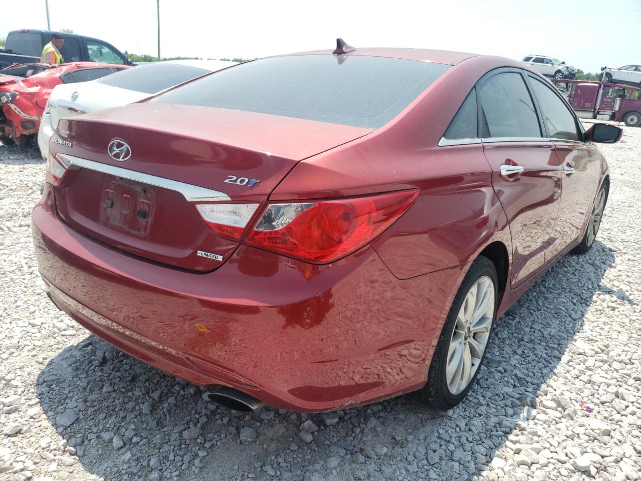 Photo 4 from auction – 2011 HYUNDAI SONATA SE with VIN 5NPEC4AB0BH185189
