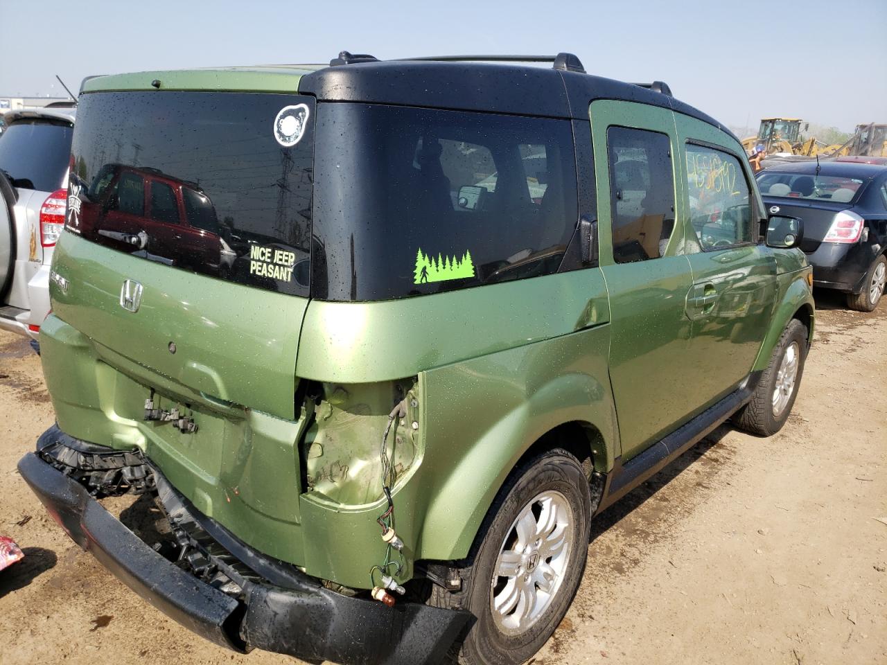 Photo 4 from auction – 2006 HONDA ELEMENT EX with VIN 5J6YH28716L013057