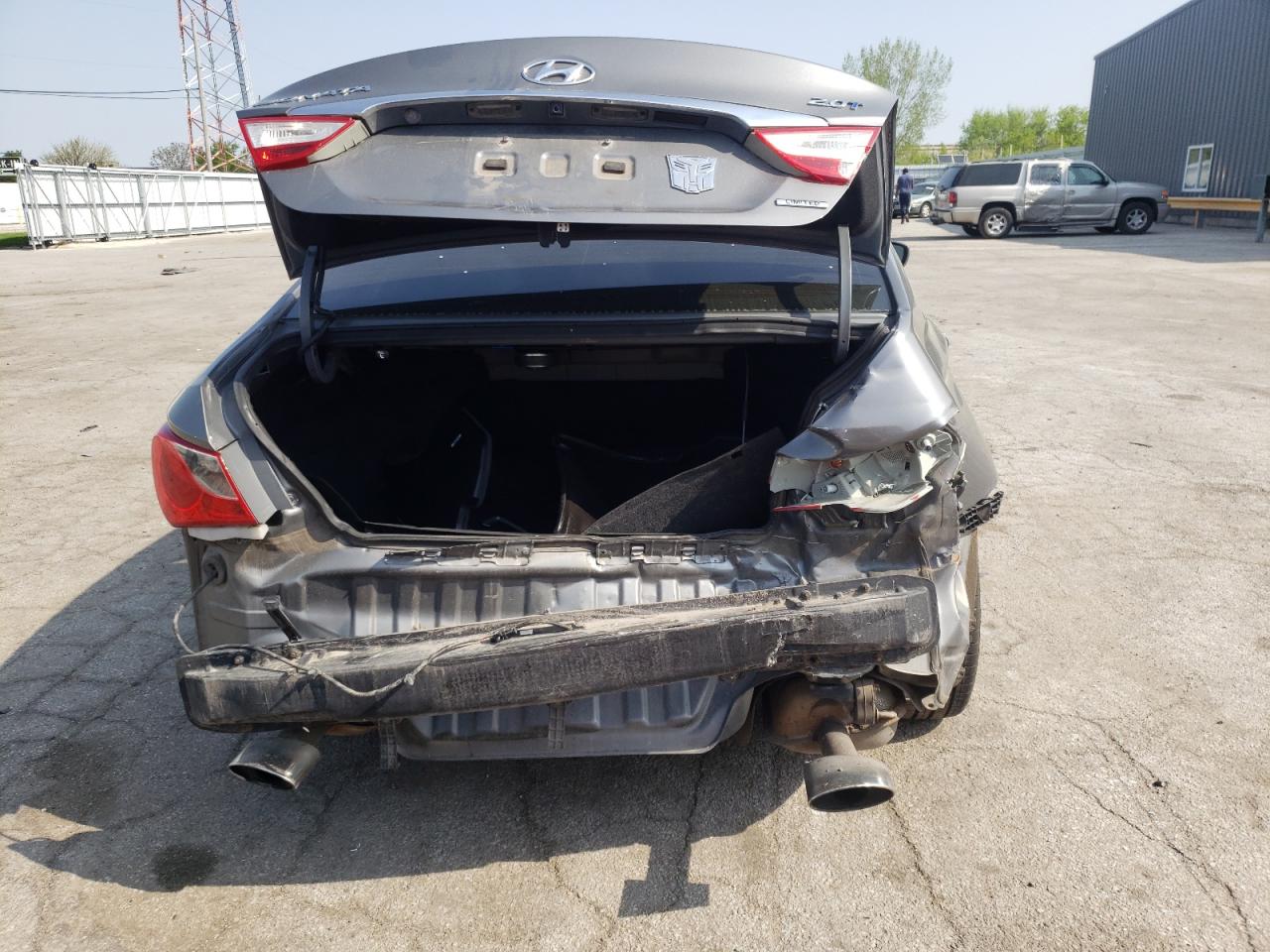 Photo 9 from auction – 2013 HYUNDAI SONATA SE with VIN 5NPEC4AB9DH594178