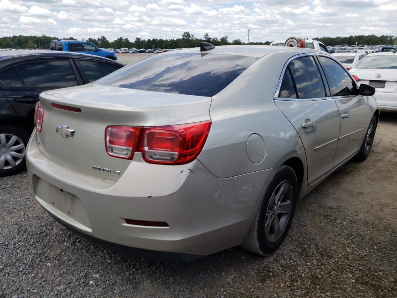 Photo 4 from auction – 2015 CHEVROLET MALIBU LS with VIN 1G11B5SL3FF116679