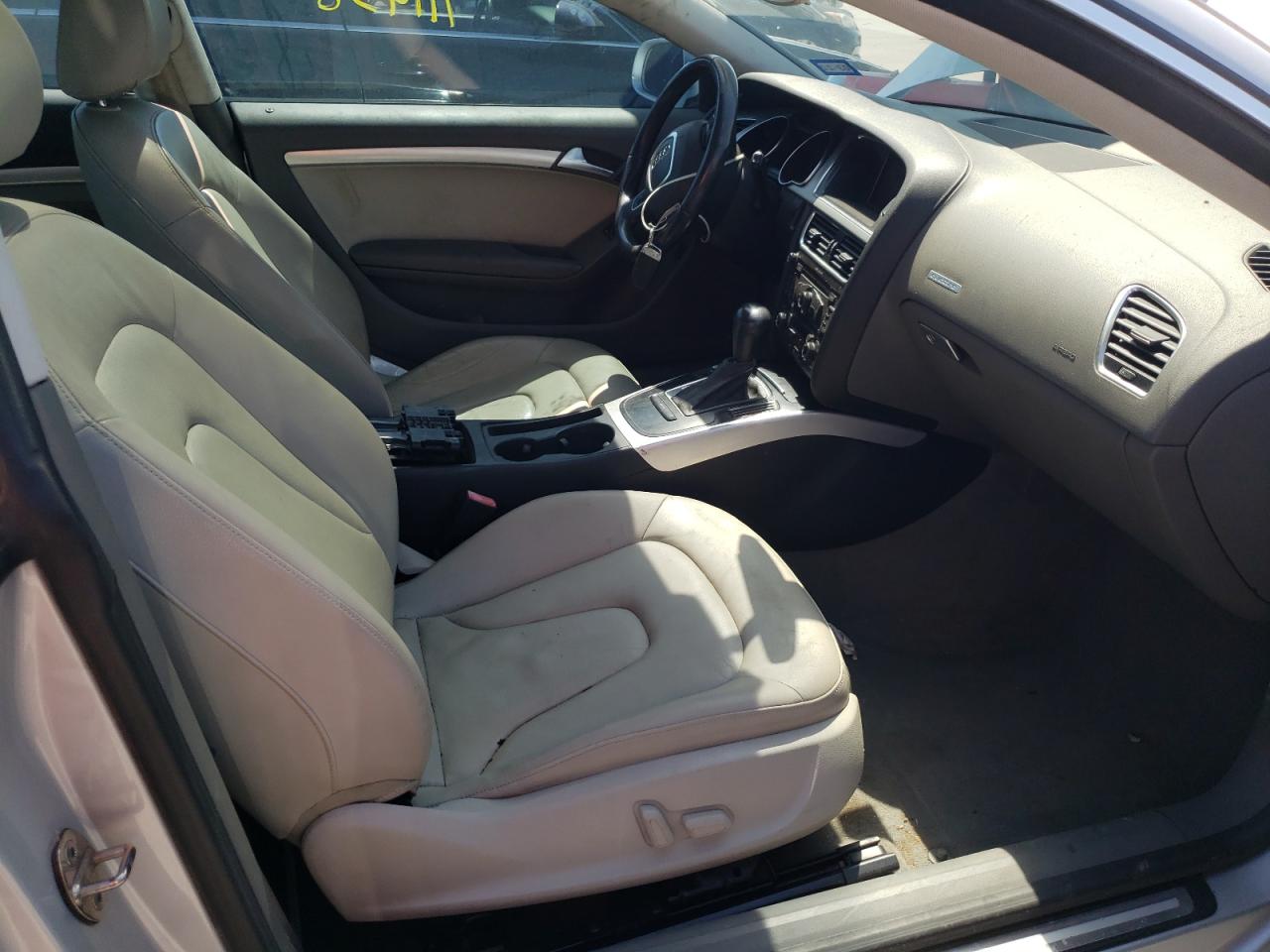 Photo 5 from auction – 2010 AUDI A5 PREMIUM with VIN WAULFAFR8AA056395