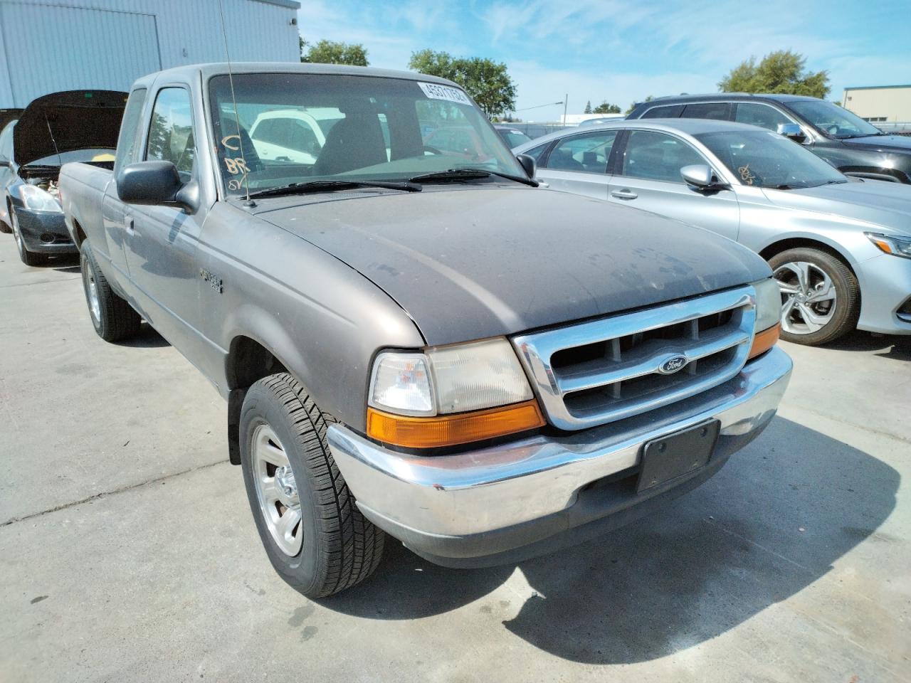 FORD RANGER SUP 2000 с VIN 1FTYR14VXYPB72480 - Фото с аукциона
