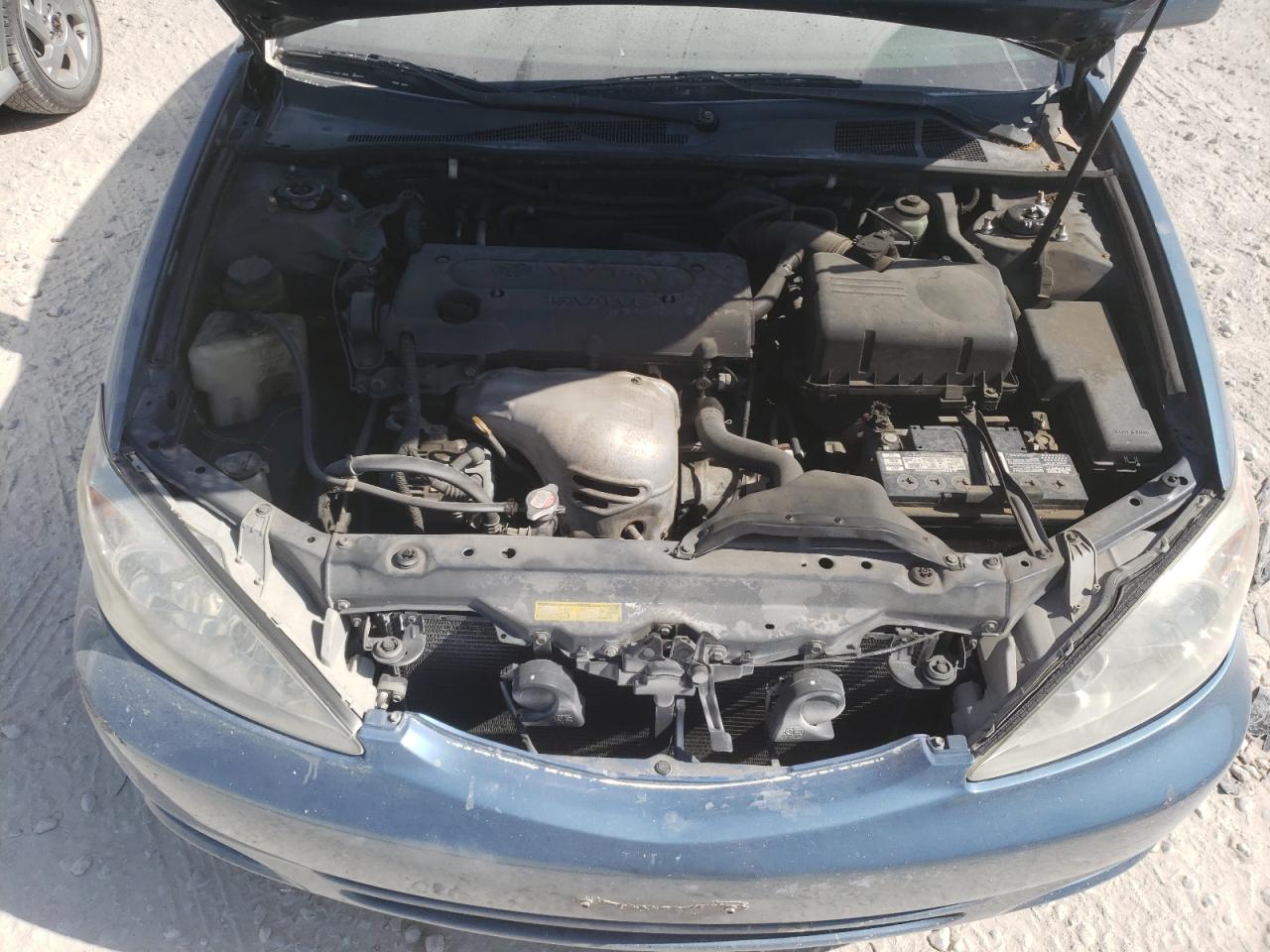 Photo 7 from auction – 2002 TOYOTA CAMRY LE with VIN 4T1BE30K72U557752