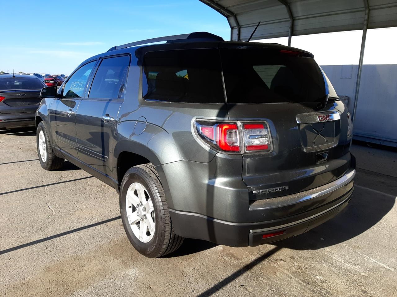 Photo 3 from auction – 2013 GMC ACADIA SLE with VIN 1GKKRPKD0DJ176431