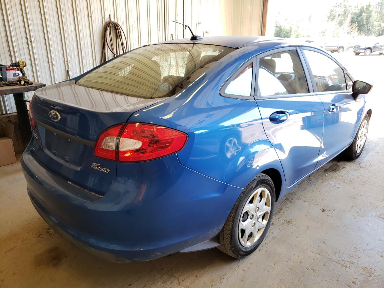 Photo 4 from auction – 2011 FORD FIESTA S with VIN 3FADP4AJ6BM118524
