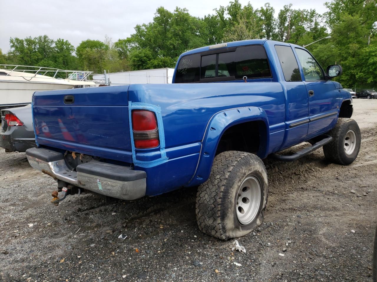 Photo 4 from auction – 1998 DODGE RAM 1500 with VIN 3B7HF12Y9WM288519