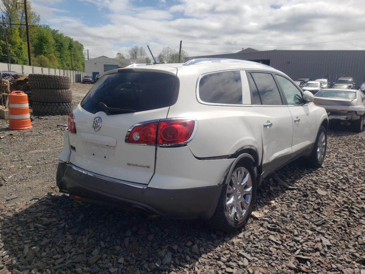 Photo 4 from auction – 2012 BUICK ENCLAVE with VIN 5GAKRDED6CJ259805