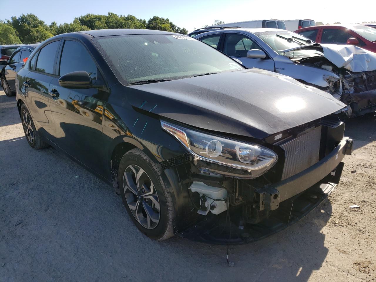 KIA FORTE FE 2020 with VIN 3KPF24AD7LE187570 - Photo from auction