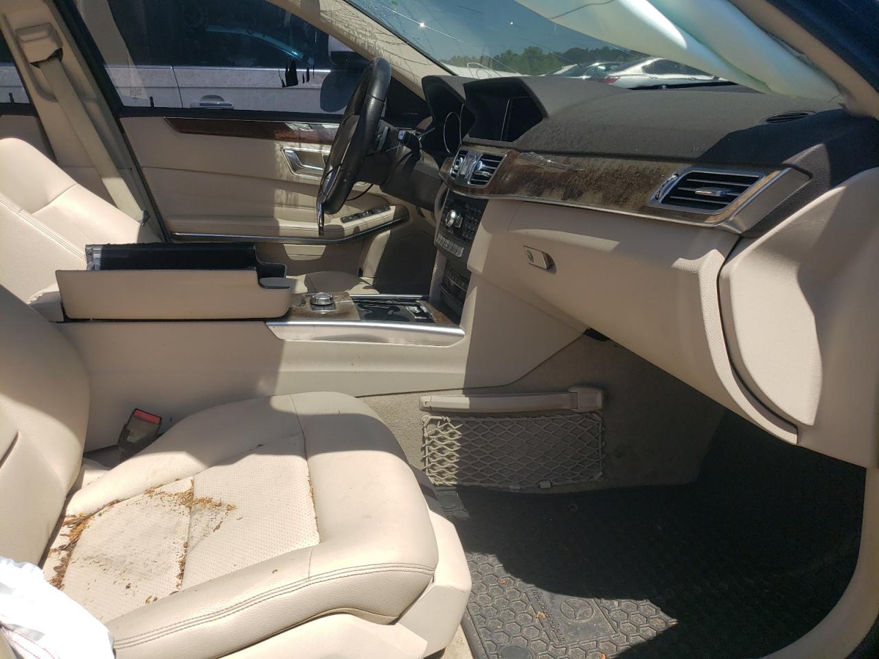 Photo 5 from auction – 2014 MERCEDES-BENZ E 350 4MAT with VIN WDDHF8JB2EB070438