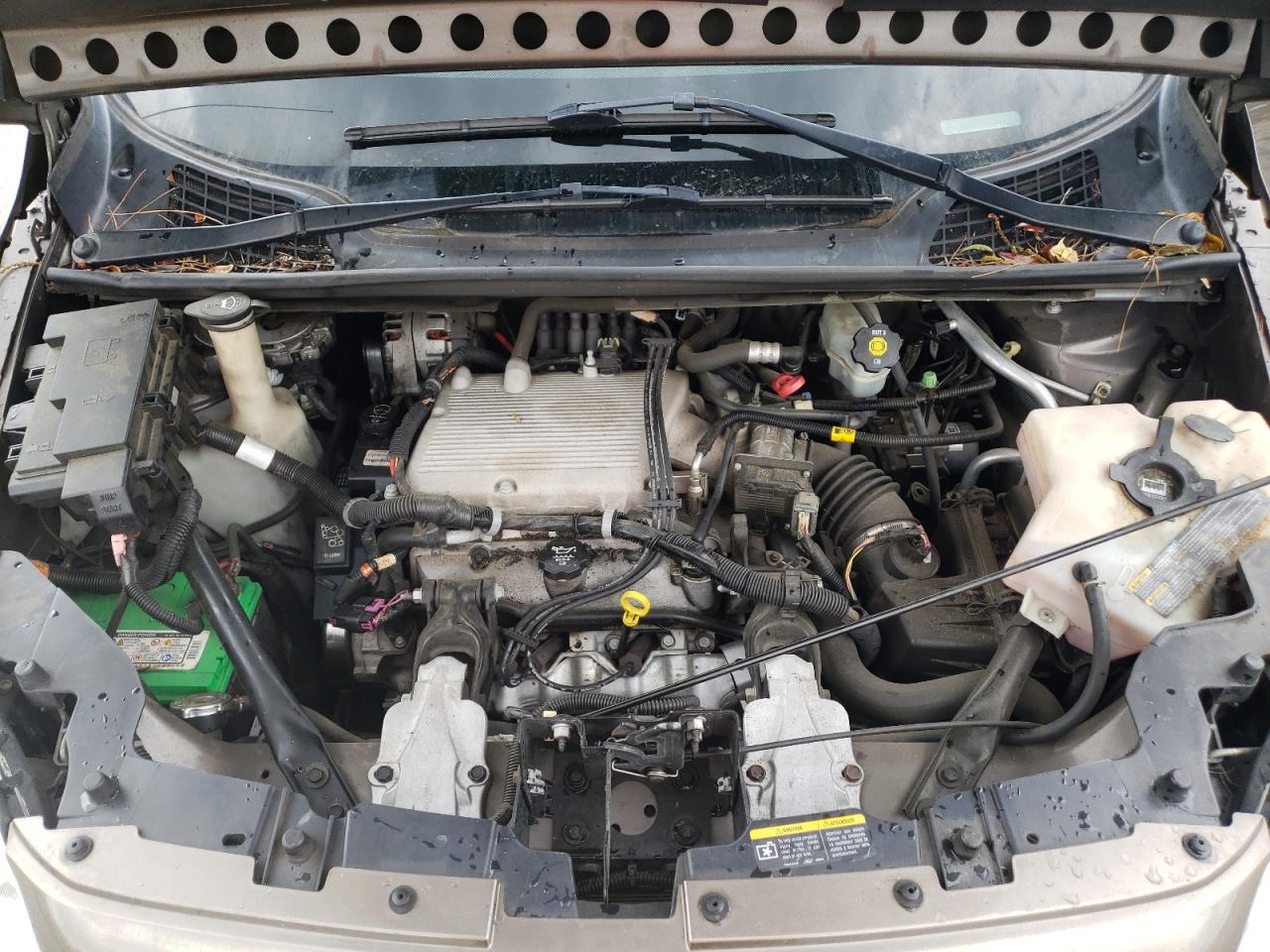 Photo 7 from auction – 2005 SATURN RELAY 2 with VIN 5GZDV03L55D162665