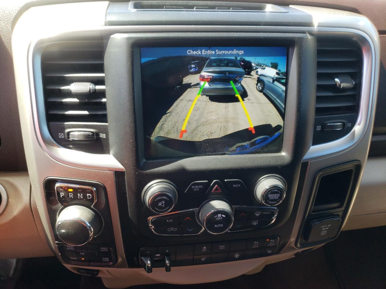 Photo 9 from auction – 2018 RAM 1500 with VIN 1C6RR7LM1JS258626