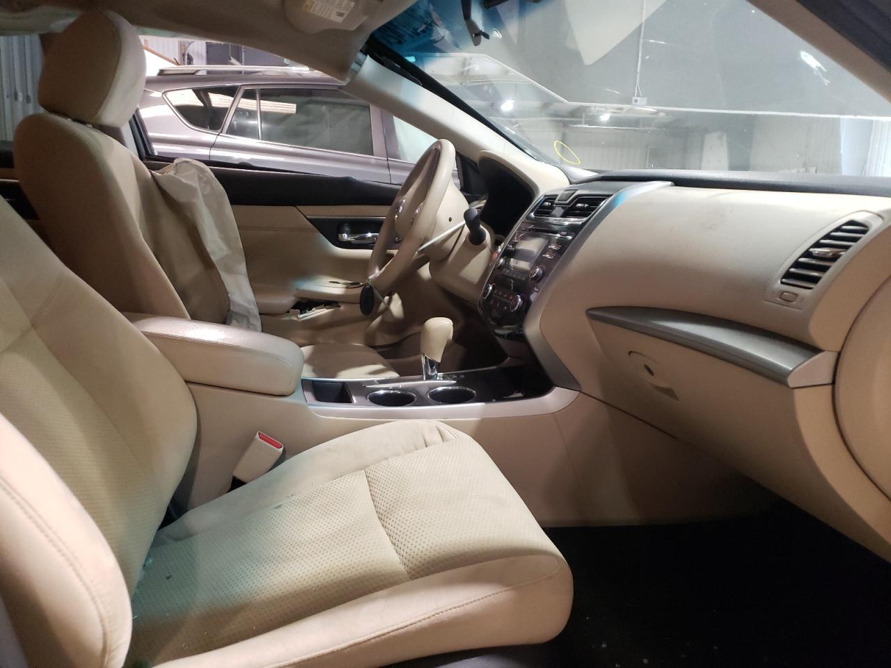 Photo 5 from auction – 2015 NISSAN ALTIMA 2.5 with VIN 1N4AL3AP9FC584131