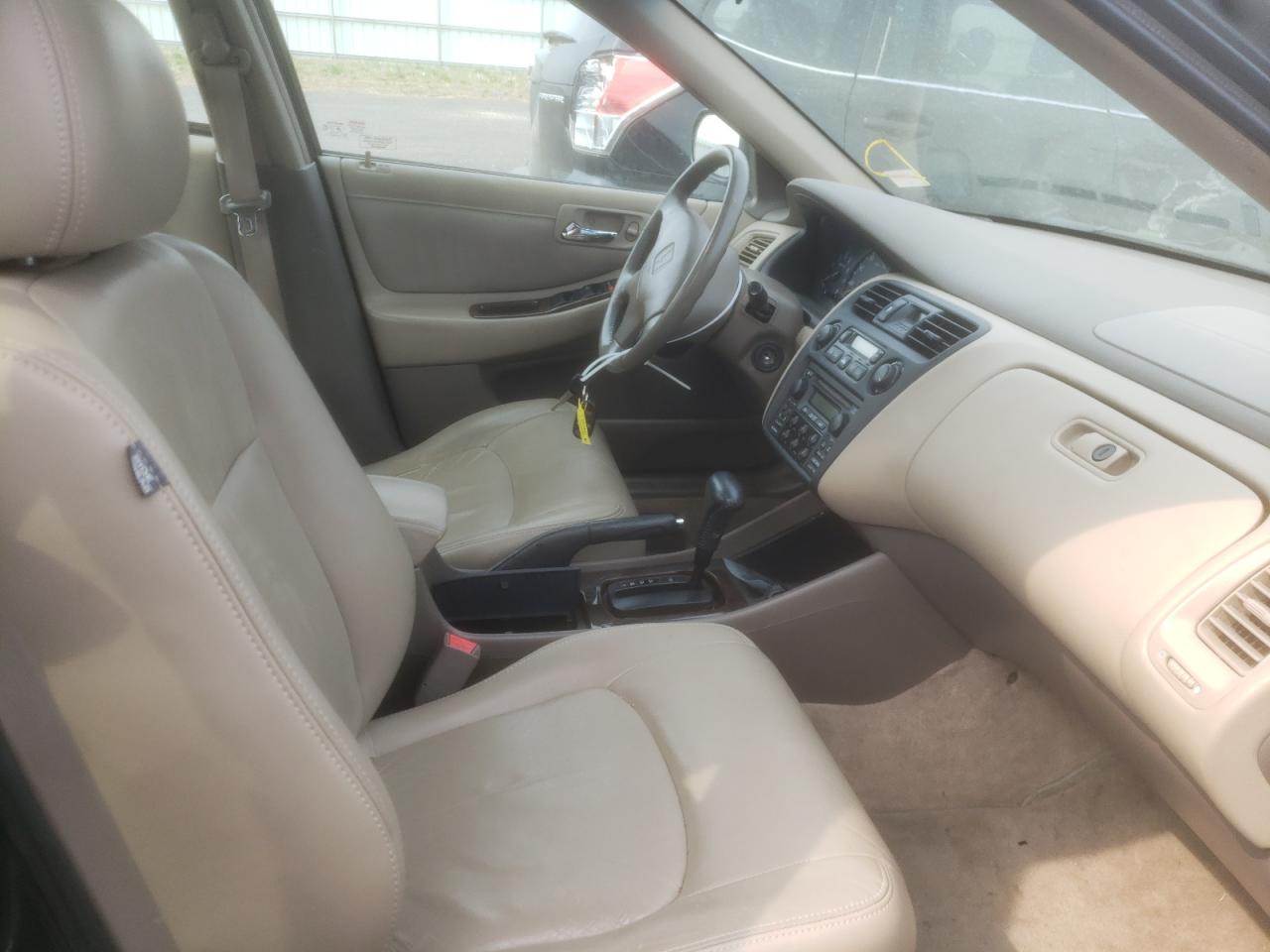 Photo 5 from auction – 2000 HONDA ACCORD with VIN 1HGCG1651YA072883