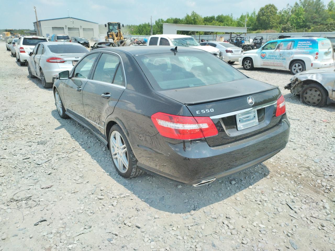 Photo 3 from auction – 2010 MERCEDES-BENZ E550 with VIN WDDHF7CB3AA212741