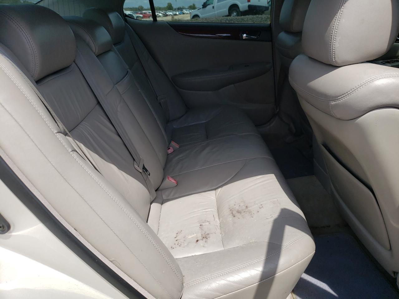 Photo 6 from auction – 2002 LEXUS ES 300 with VIN JTHBF30G720077956