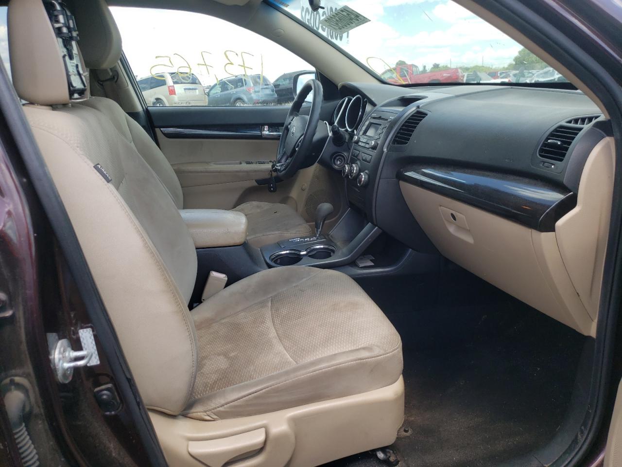 Photo 5 from auction – 2011 KIA SORENTO BA with VIN 5XYKT3A15BG104103