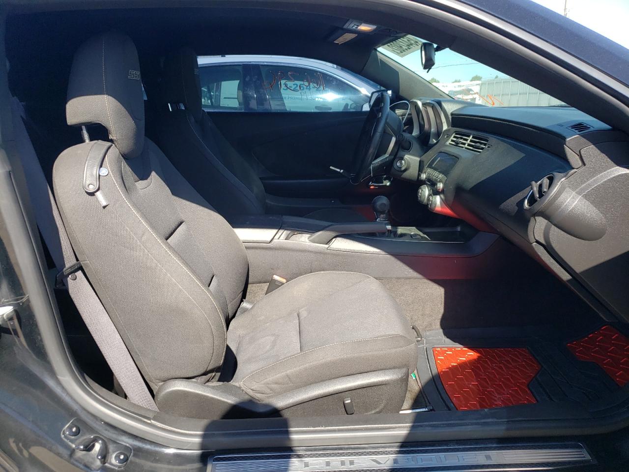 Photo 5 from auction – 2011 CHEVROLET CAMARO SS with VIN 2G1FS1EW9B9127757