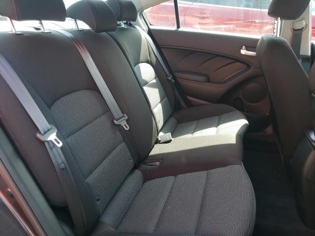 Photo 6 from auction – 2018 KIA FORTE LX with VIN 3KPFK4A71JE225561