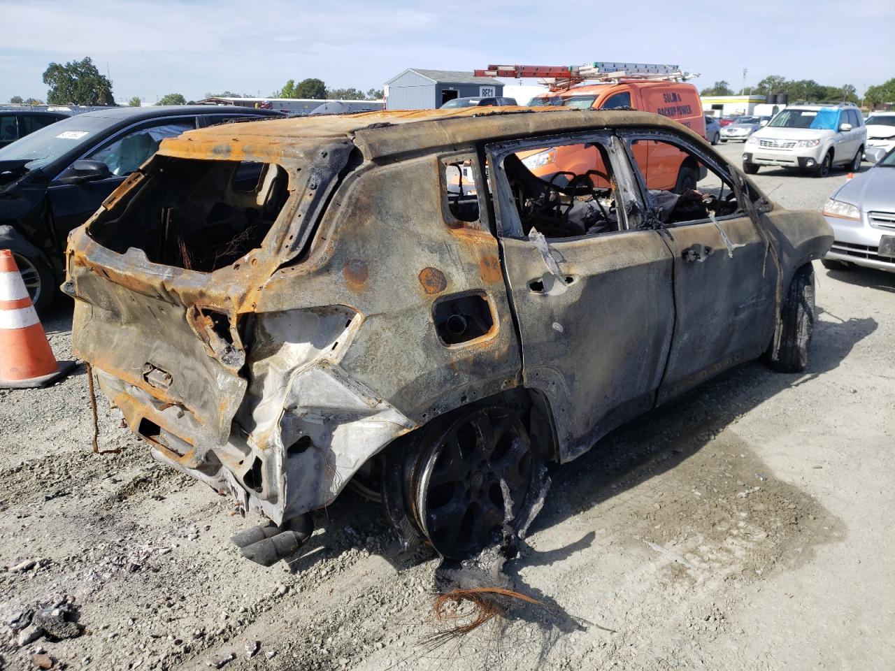 Photo 4 from auction – 2018 JEEP COMPASS LI with VIN 3C4NJCCB2JT406058