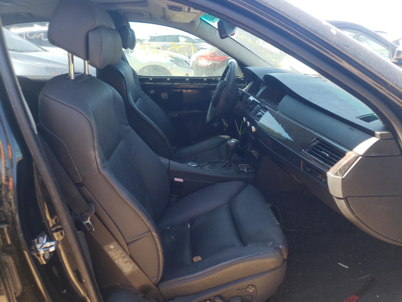 Photo 5 from auction – 2007 BMW 525 I with VIN WBANE53557CY06921