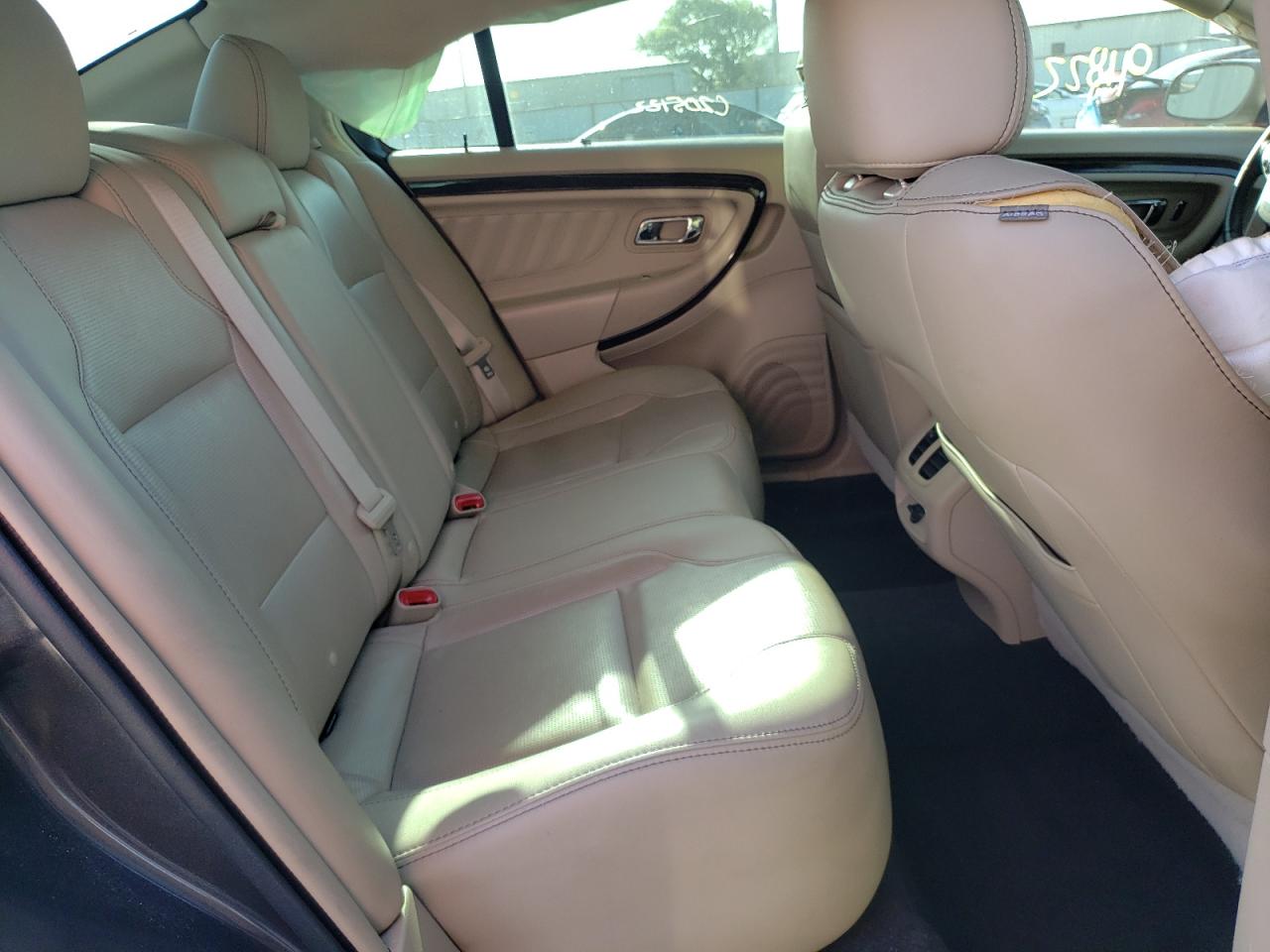 Photo 6 from auction – 2015 FORD TAURUS LIM with VIN 1FAHP2F8XFG146872