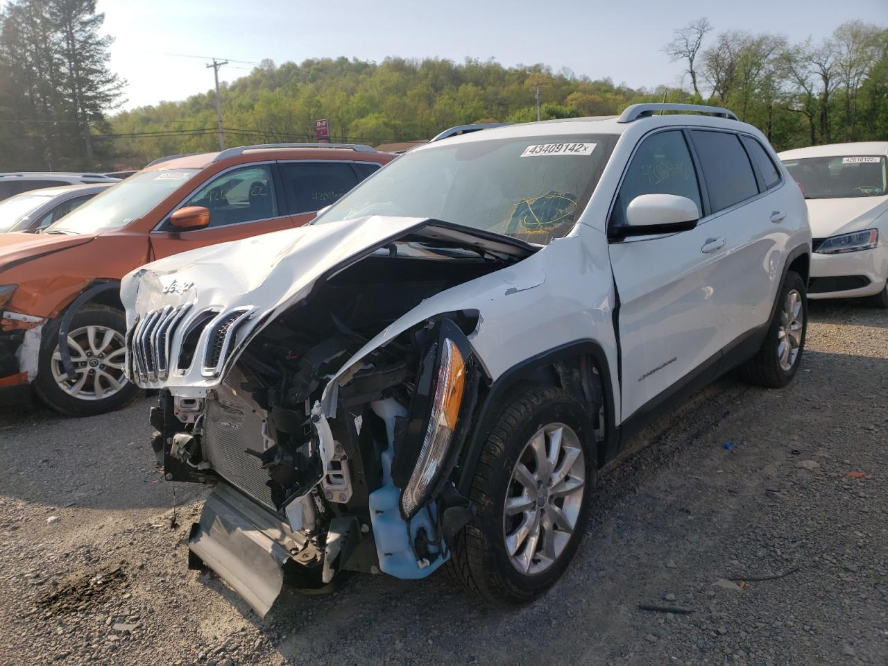 Photo 2 from auction – 2015 JEEP CHEROKEE L with VIN 1C4PJMDB6FW652450