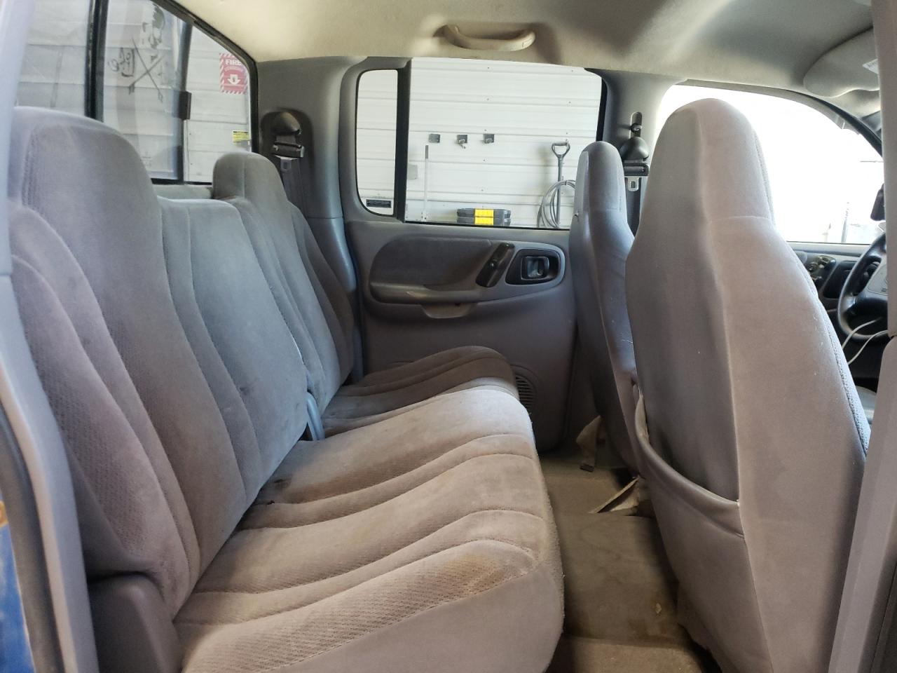 Photo 6 from auction – 2000 DODGE DAKOTA QUA with VIN 1B7GG2AN8YS664031