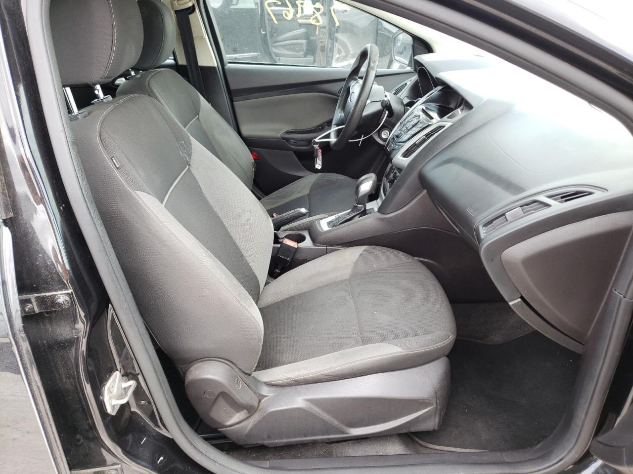 Photo 5 from auction – 2014 FORD FOCUS SE with VIN 1FADP3F21EL117556