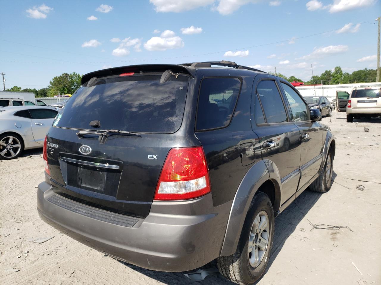Photo 4 from auction – 2006 KIA SORENTO EX with VIN KNDJD733X65610197
