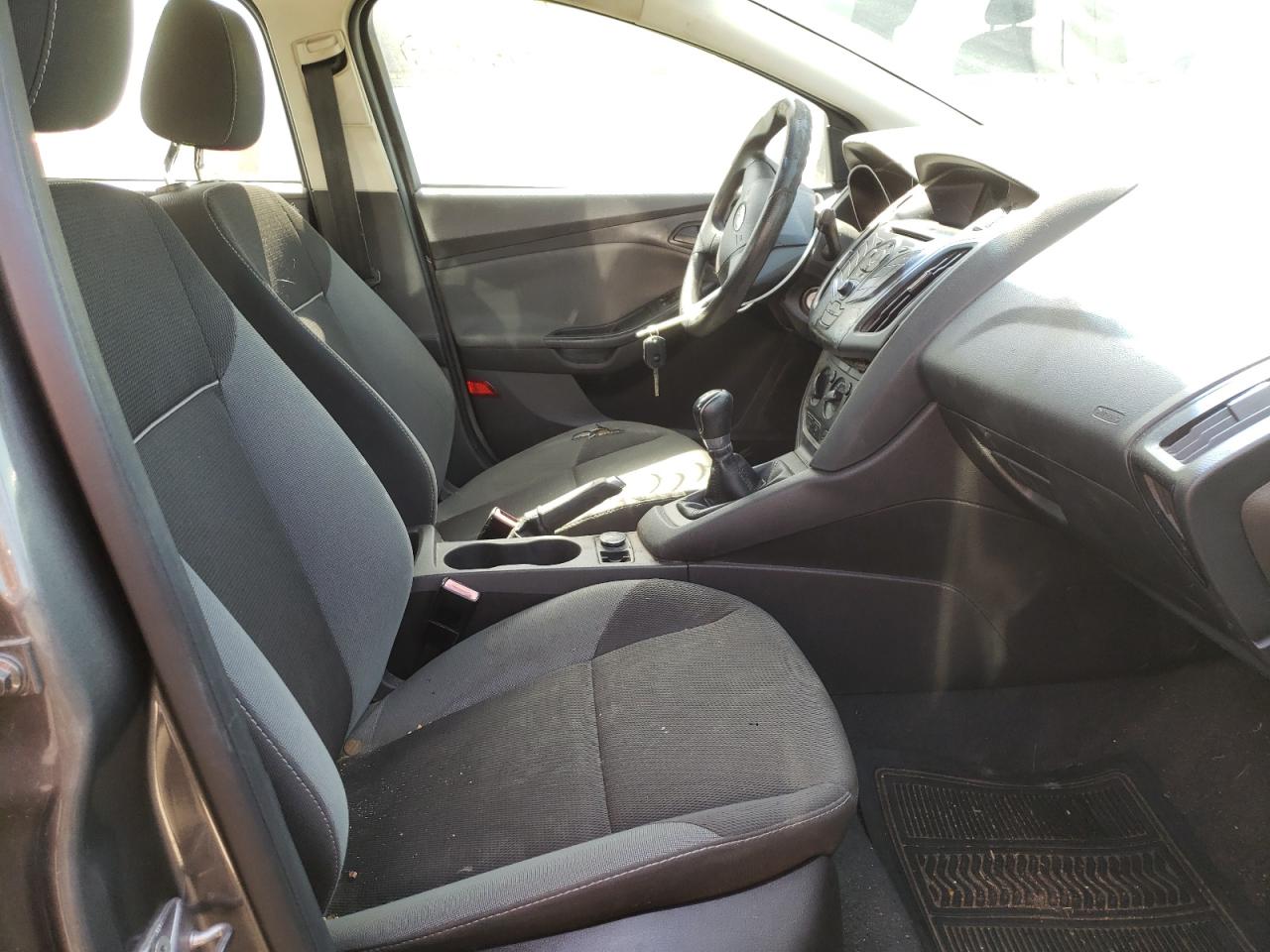 Photo 5 from auction – 2012 FORD FOCUS with VIN 1FAHP3E27CL317731