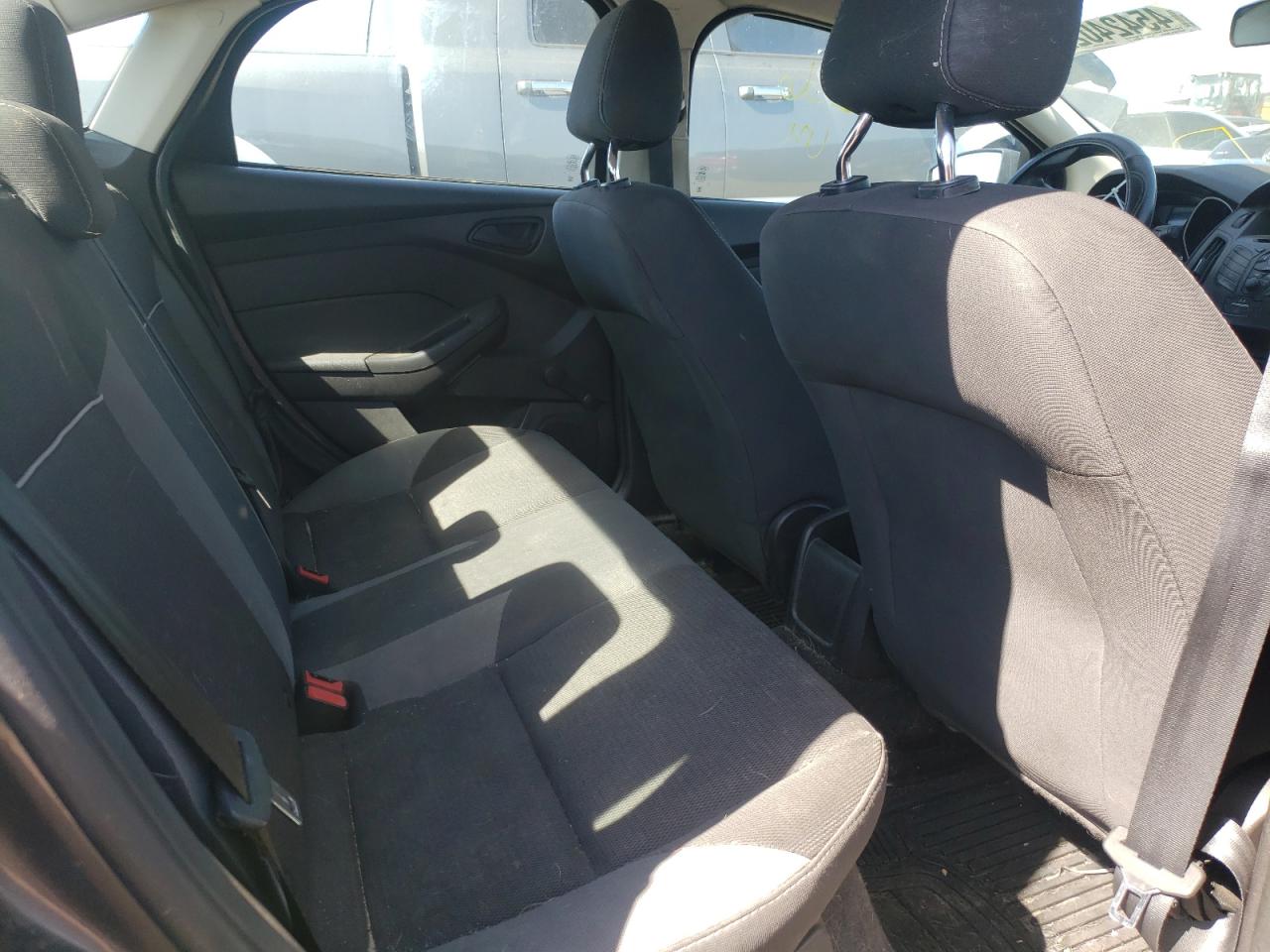 Photo 6 from auction – 2014 FORD FOCUS S with VIN 1FADP3E21EL373729