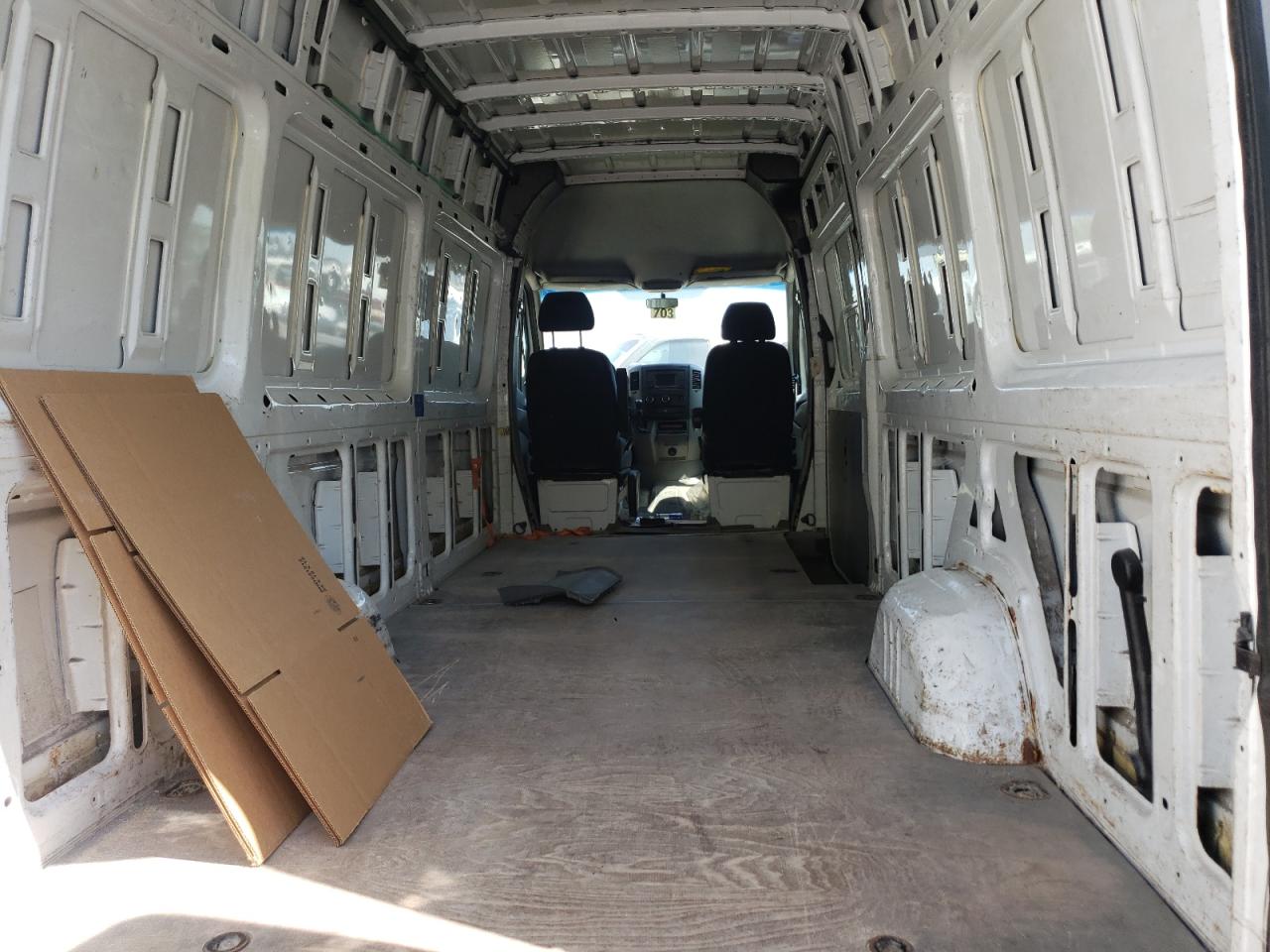 Photo 6 from auction – 2014 FREIGHTLINER SPRINTER 2 with VIN WDYPE8DC5E5944412