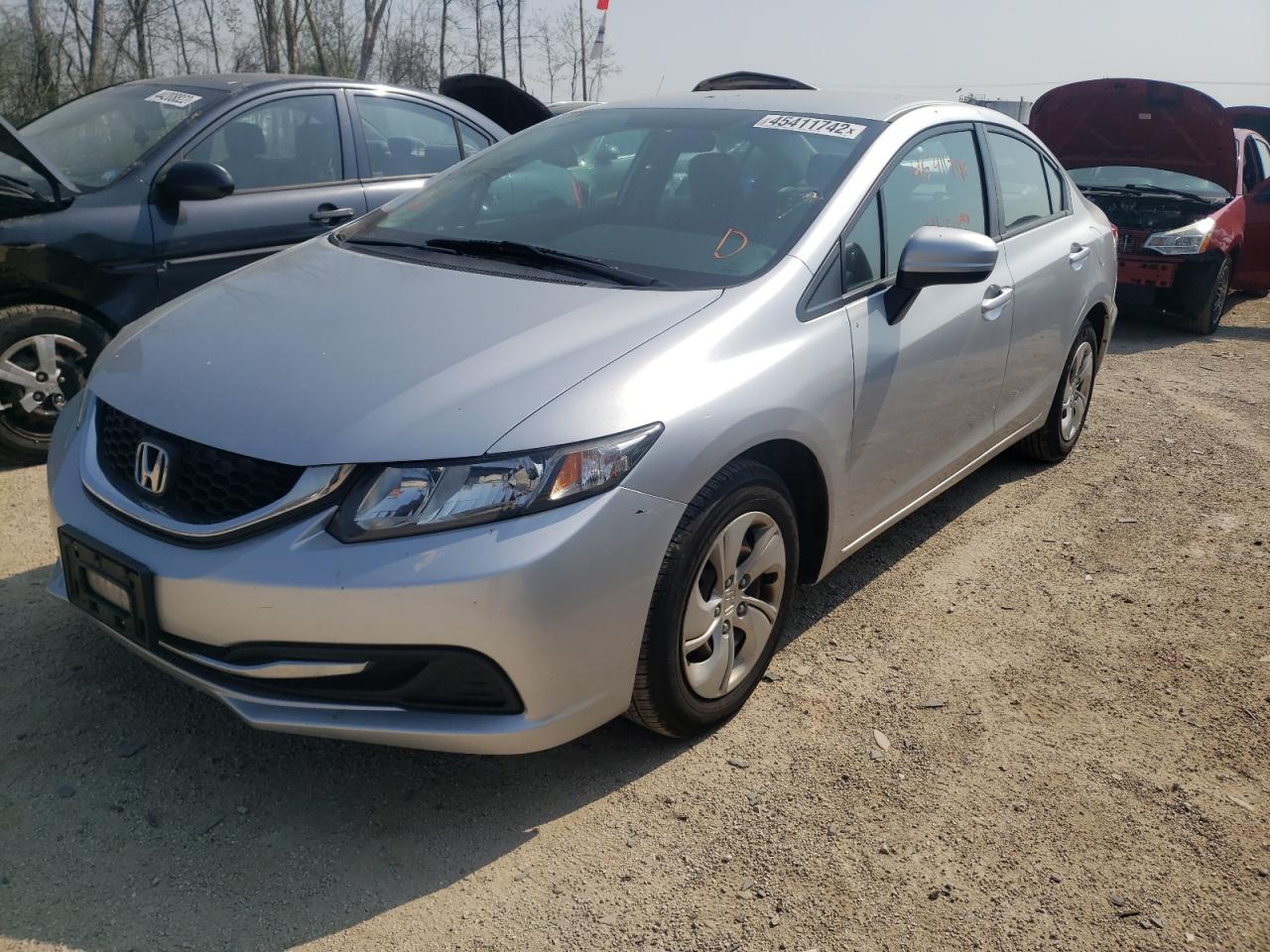 Photo 2 from auction – 2014 HONDA CIVIC LX with VIN 19XFB2F53EE070142