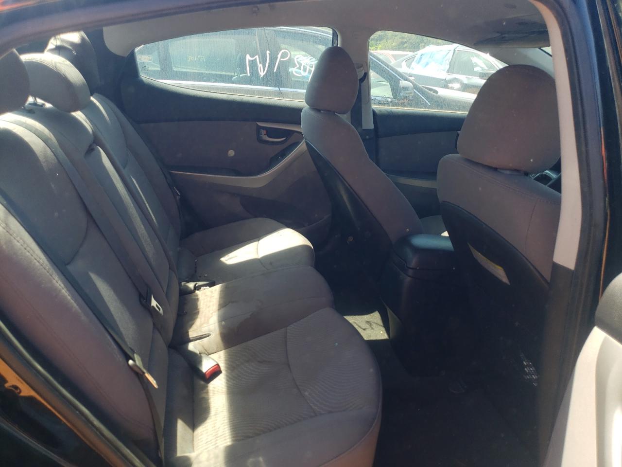Photo 6 from auction – 2016 HYUNDAI ELANTRA SE with VIN 5NPDH4AE0GH728541