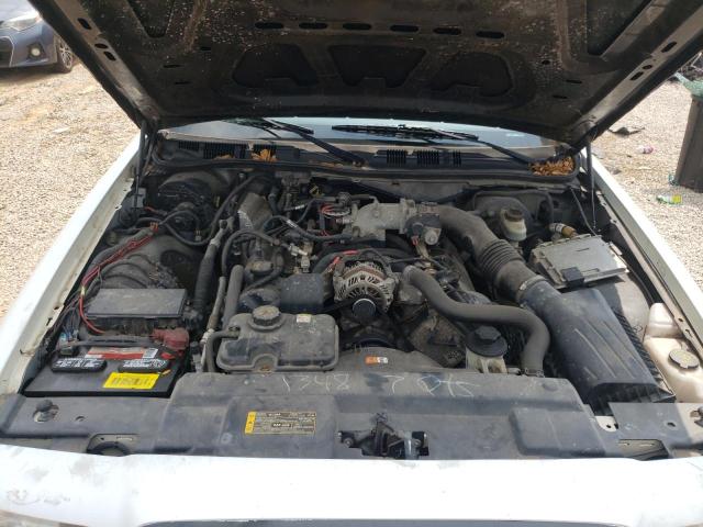 Photo 7 from auction – 2011 FORD CROWN VICT with VIN 2FABP7BV5BX130744