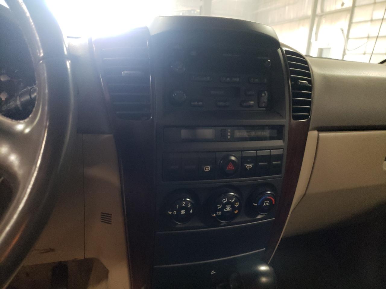 Photo 9 from auction – 2006 KIA SORENTO EX with VIN KNDJC733465564126