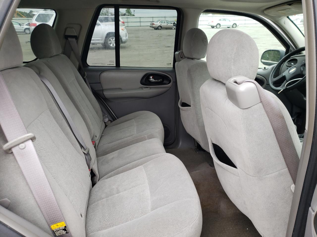Photo 6 from auction – 2005 CHEVROLET TRAILBLAZE with VIN 1GNDS13S652375389