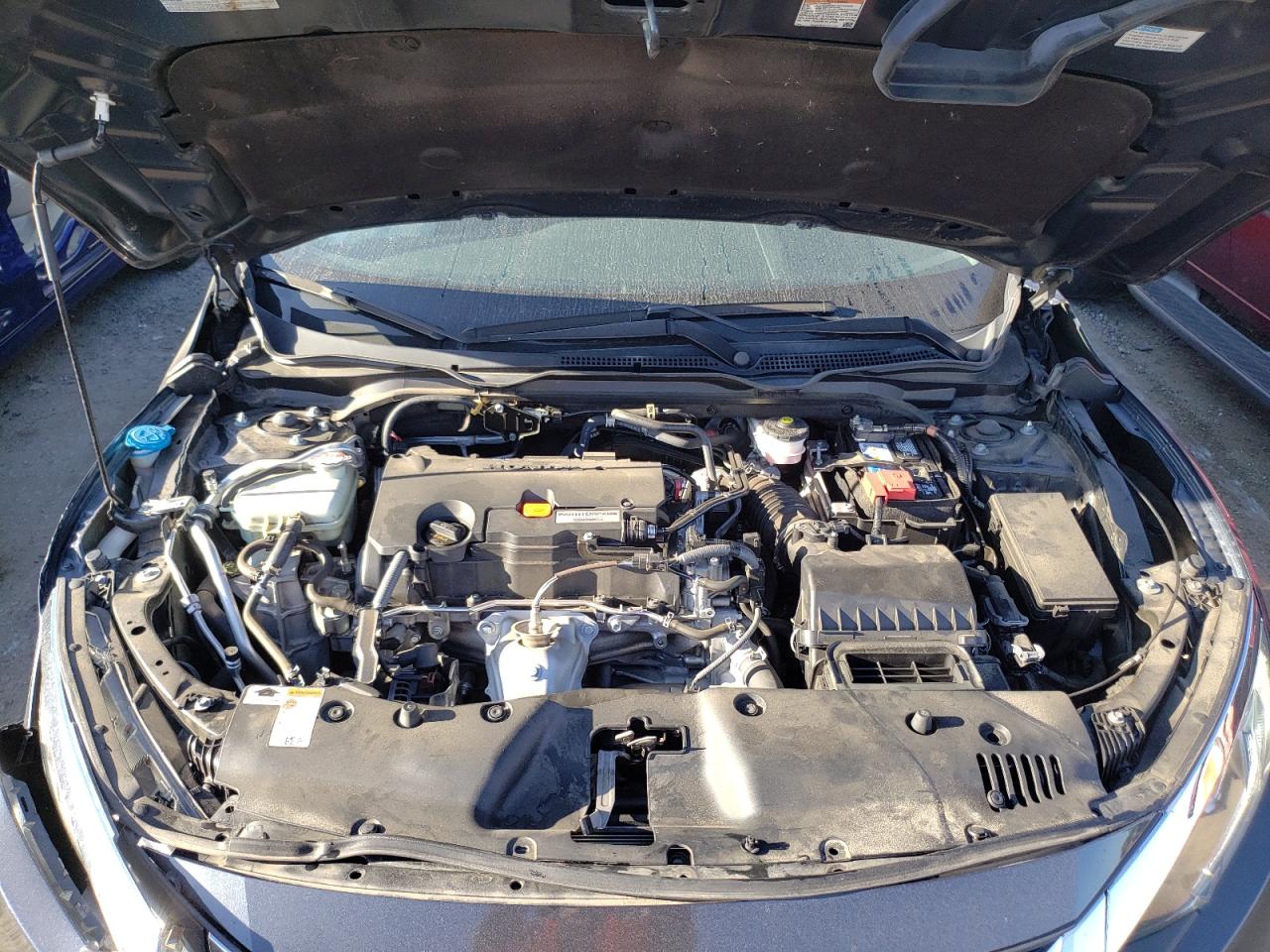 Photo 7 from auction – 2017 HONDA CIVIC LX with VIN 19XFC2F59HE078604