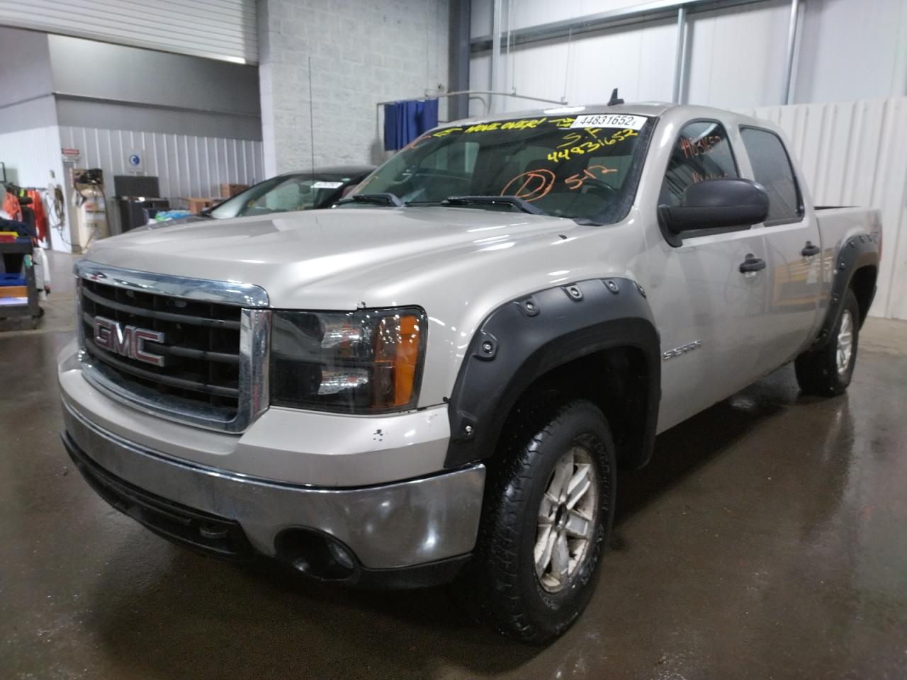 Photo 2 from auction – 2007 GMC NEW SIERRA with VIN 3GTEK13M47G545676